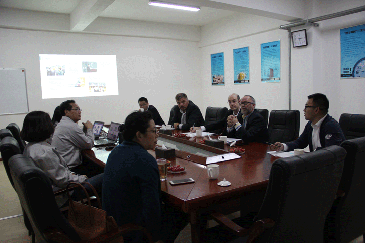 澳洲經(jīng)貿(mào)代表團(tuán)來(lái)金正考察工業(yè)水處理技術(shù)